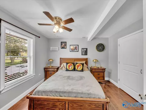 Bedroom - 444 Moss View Rd, Section, AL 35771 photo 4 of 4