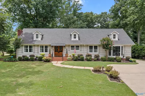 435 Country Club Dr, Gadsden, AL 35901