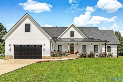 109 Bowman Rd, Albertville, AL 35950