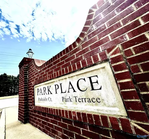 903 Parkside Ct, Decatur, AL 35601