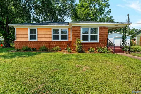 2802 Thurman Cir, Huntsville, AL 35805