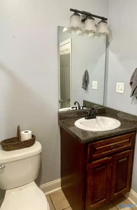 Bath - 71 Forest Hill Rd, Trinity, AL 35673 photo 2 of 4