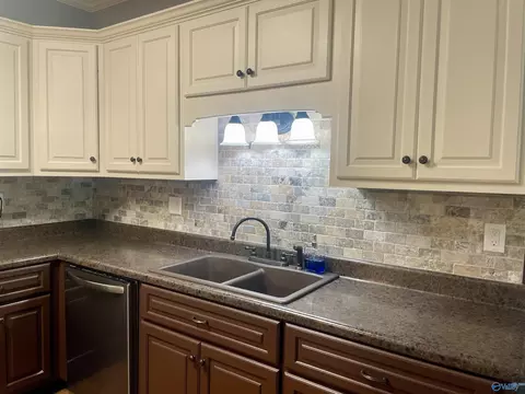 Kitchen - 71 Forest Hill Rd, Trinity, AL 35673 photo 4 of 7