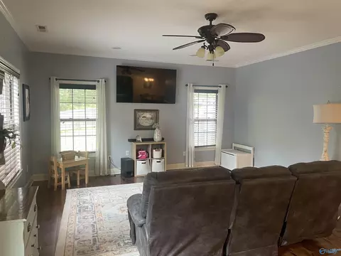 Living - 71 Forest Hill Rd, Trinity, AL 35673 photo 3 of 3
