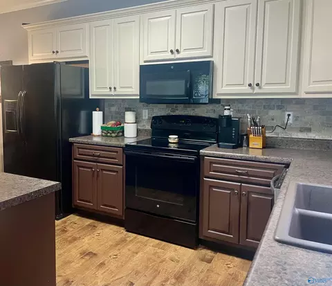 Kitchen - 71 Forest Hill Rd, Trinity, AL 35673 photo 5 of 7