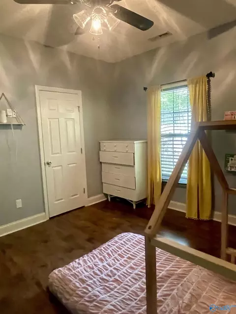 Bedroom - 71 Forest Hill Rd, Trinity, AL 35673 photo 3 of 6
