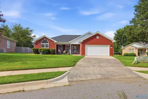 2503 Amberwood Cir, Huntsville, AL 35810
