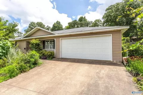 1321 Monte Vista Dr, Gadsden, AL 35904