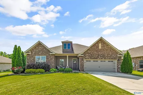 3030 Peevey Creek Ln, Owens Cross Roads, AL 35763