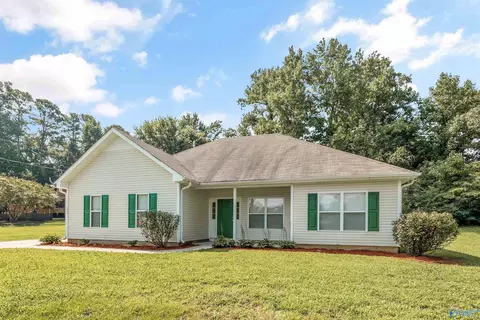 1386 Harvest Rd, Harvest, AL 35749