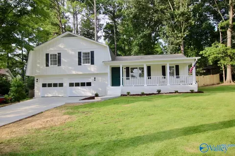 15003 Glory Dr, Huntsville, AL 35803