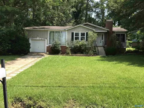 1917 Lookout St, Gadsden, AL 35904