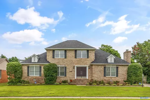 7313 Ferncliffe Dr, Huntsville, AL 35802