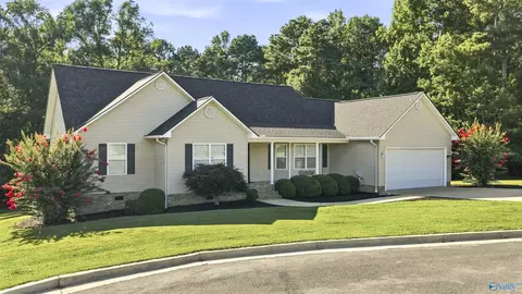 11 Autumn Run Rd, Fort Payne, AL 35967