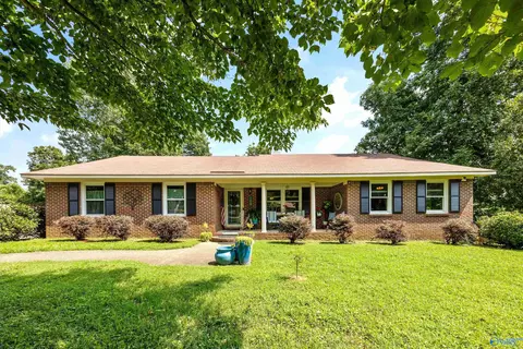 109 Laurel Oak Rd, Huntsville, AL 35811