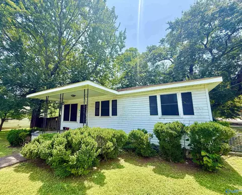 1401 North St, Decatur, AL 35601