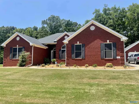 Exterior - 176 Forest Home Dr, Trinity, AL 35673 photo 2 of 5