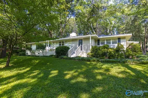 8507 Louis Dr, Huntsville, AL 35802