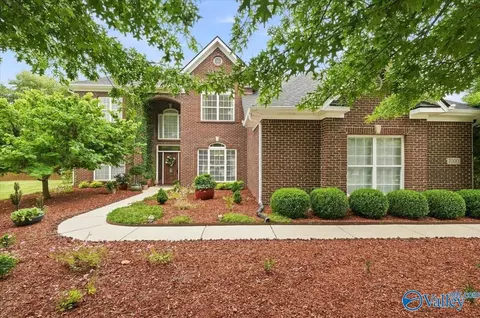 7000 Greystone Ln, Owens Cross Roads, AL 35763