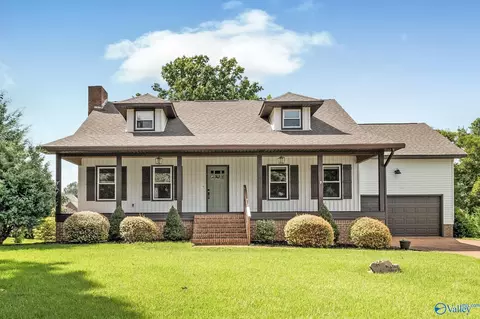 127 Willow Cove Dr, Scottsboro, AL 35769