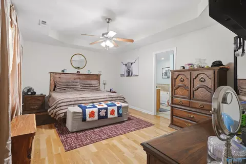 Bedroom - 1691 County Road 372, Dutton, AL 35744 photo 3 of 5