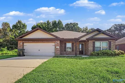 115 Engineer Ct, Harvest, AL 35749