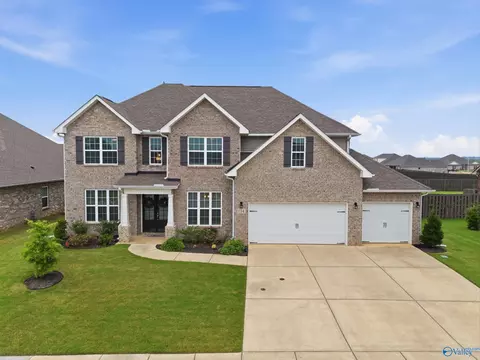 114 Daisy Ln, Meridianville, AL 35759