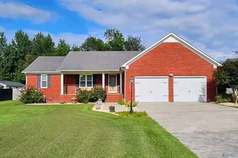 19142 Tammy Leigh Dr, Athens, AL 35614