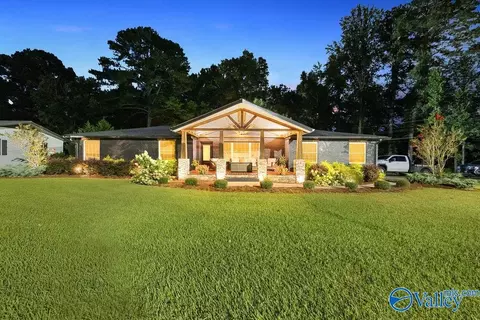 213 Tabor Rd, Gadsden, AL 35904