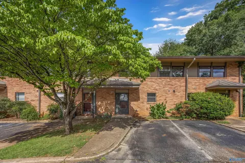 2110 Colony Dr #210, Huntsville, AL 35802
