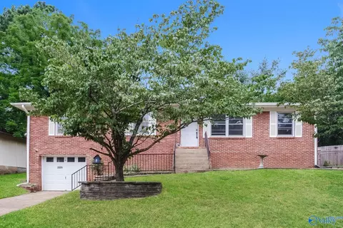 2609 Rockwell Rd, Huntsville, AL 35810