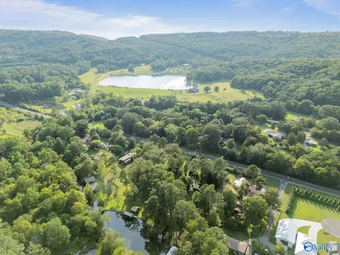 3612 Scottsboro Hwy, Scottsboro, AL 35769