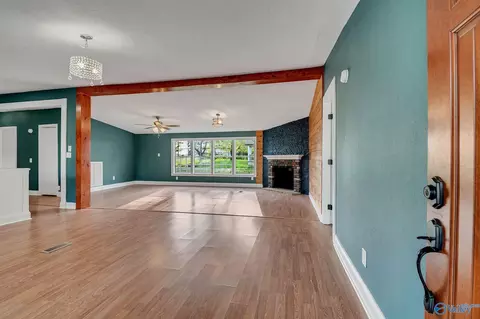 Living - 7739 Allison Cir, Athens, AL 35611 photo 1 of 9