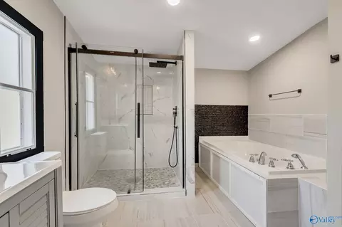Bath - 7739 Allison Cir, Athens, AL 35611 photo 3 of 3