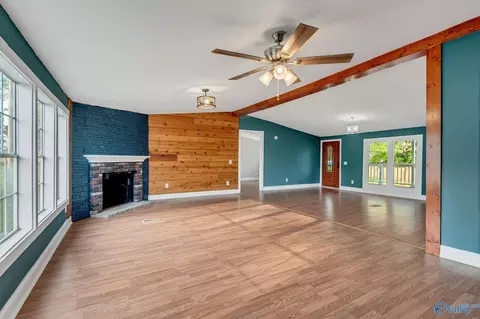 Living - 7739 Allison Cir, Athens, AL 35611 photo 6 of 9