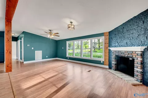 Living - 7739 Allison Cir, Athens, AL 35611 photo 4 of 9