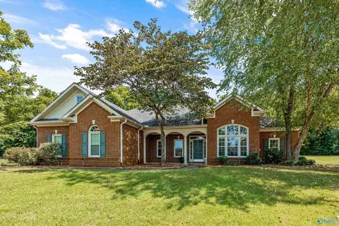 128 Pearle Cove Dr, Huntsville, AL 35806