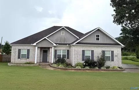 105 Azuba Ct, Hazel Green, AL 35750