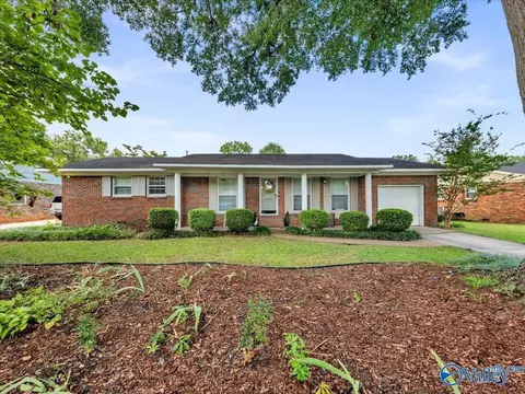 1310 Elizabeth Ave, Decatur, AL 35601