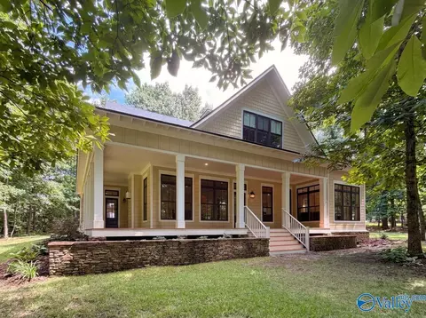 14065 Monte Vedra Rd, Huntsville, AL 35803