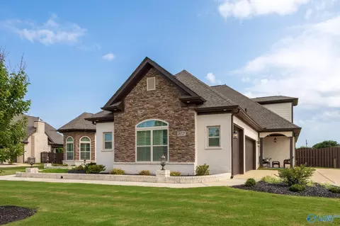 20727 Lakewood Dr, Athens, AL 35611
