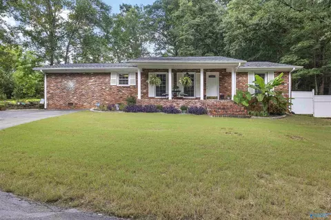 4602 Day Rd, Decatur, AL 35603