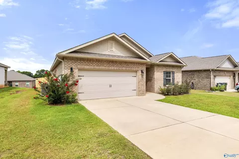 114 Branton Ct, New Market, AL 35761