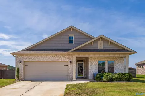 322 Jackson Point Cir, Huntsville, AL 35811