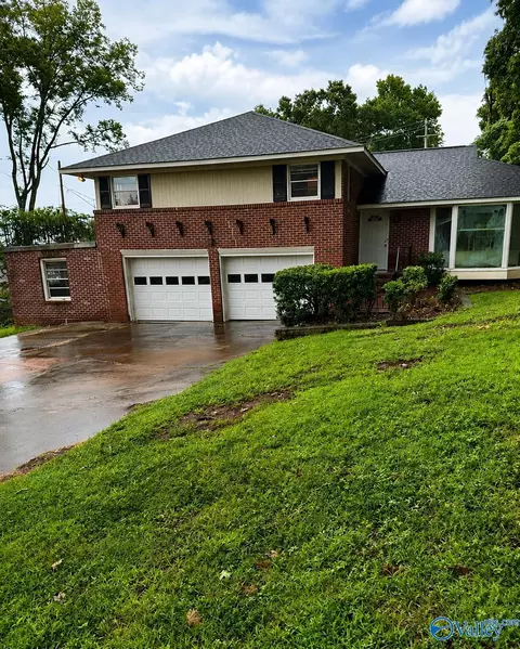 107 Noble Dr, Huntsville, AL 35802