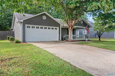 116 Hollington Dr, Huntsville, AL 35811