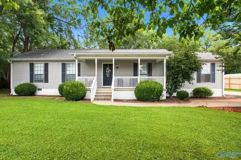 835 Walker Ln, New Market, AL 35761