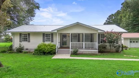 324 Linda Warren Cir, Hanceville, AL 35077