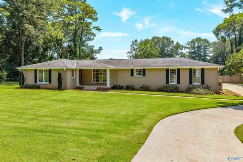 102 Bel Air Rd, Huntsville, AL 35802
