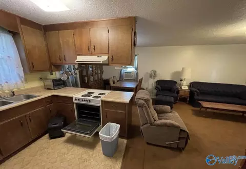 21686 Compton Rd, Athens, AL 35611 photo 5